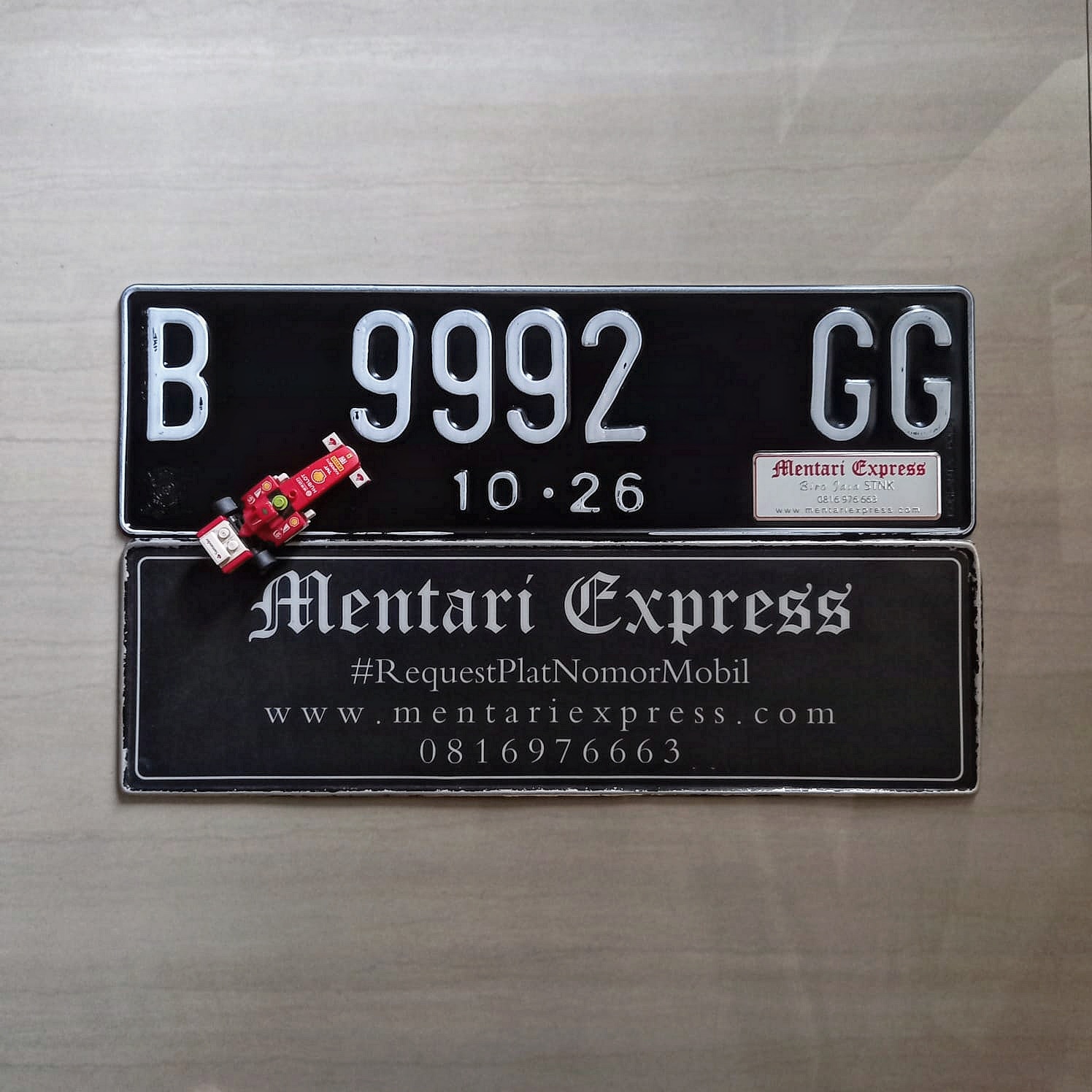 B 9992 GG